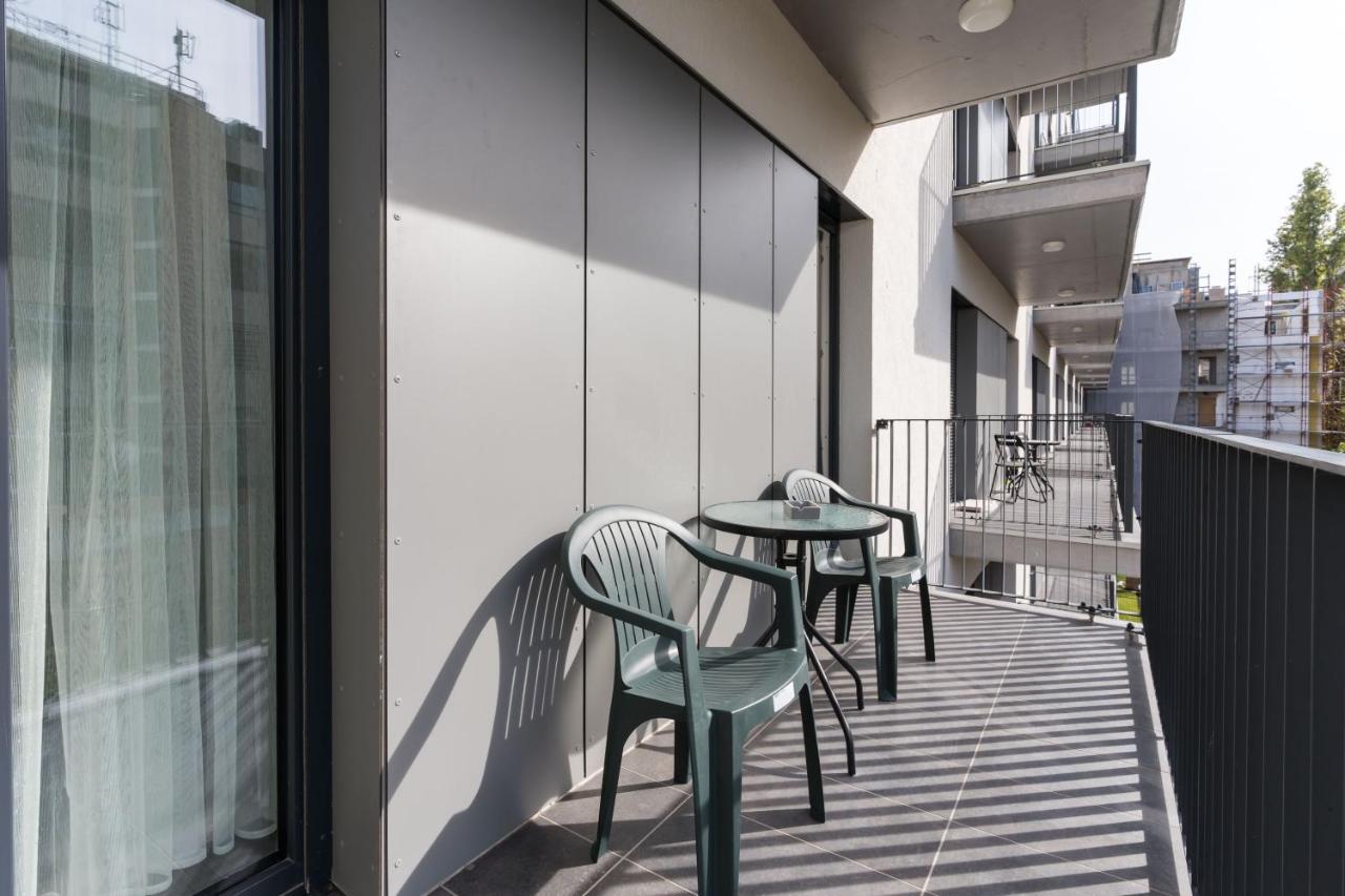 New Blue Danube Apartment With Balcony And Parking Budapest Bagian luar foto