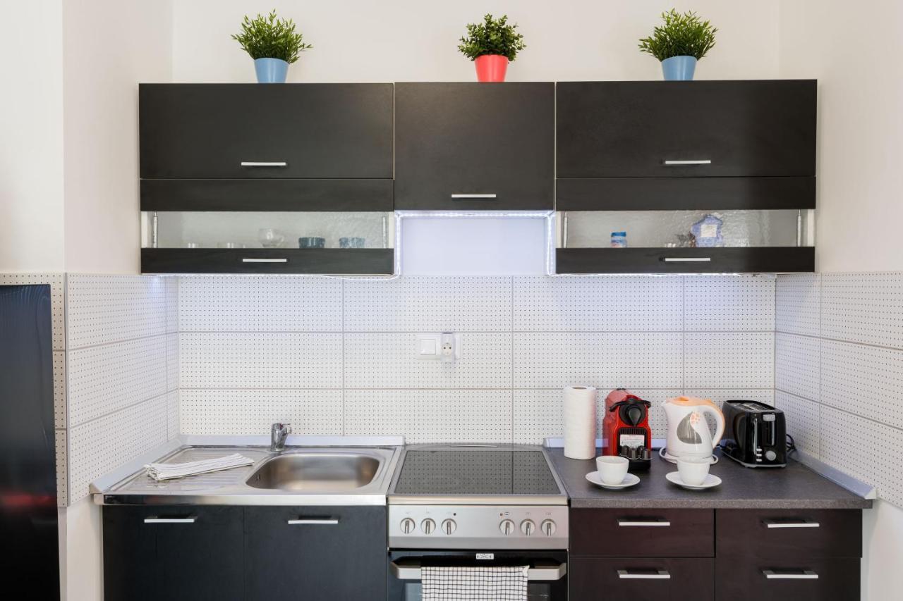 New Blue Danube Apartment With Balcony And Parking Budapest Bagian luar foto