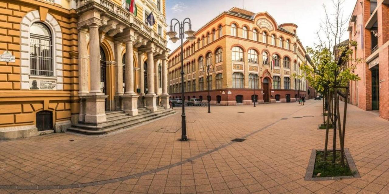 New Blue Danube Apartment With Balcony And Parking Budapest Bagian luar foto